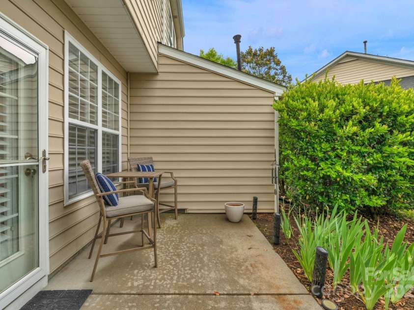 8232 Sunset Hill Road, Waxhaw, NC 28173.  MLS# CAR4274764, YatesRealty ID 27077. Back patio