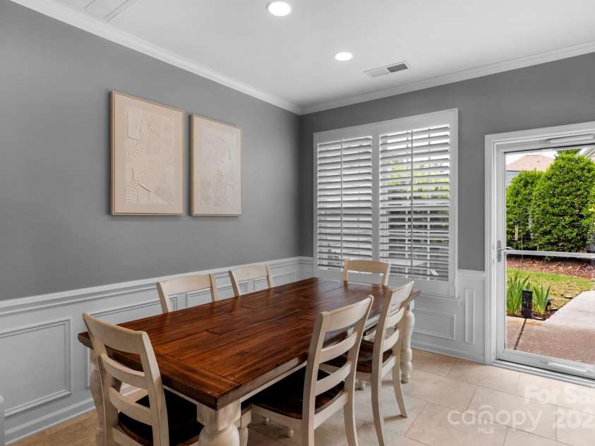 8232 Sunset Hill Road, Waxhaw, NC 28173.  MLS# CAR4274764, YatesRealty ID 27077. Dining room