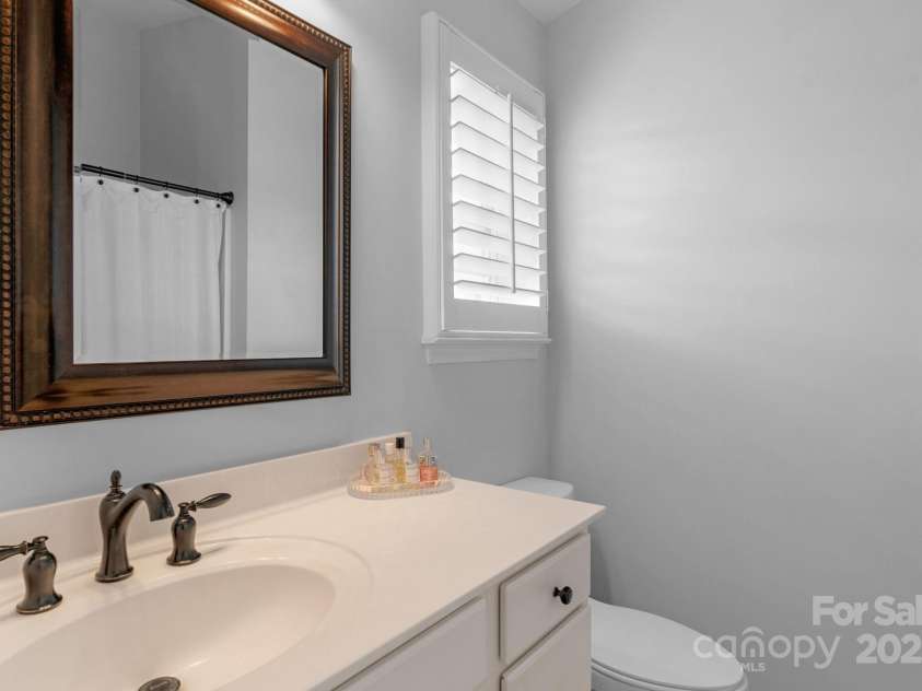 8232 Sunset Hill Road, Waxhaw, NC 28173.  MLS# CAR4274764, YatesRealty ID 27077. Primary bathroom