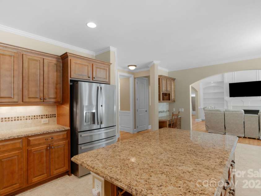 7404 Stonehaven Drive, Waxhaw, NC 28173.  MLS# CAR4278823, YatesRealty ID 27078. 