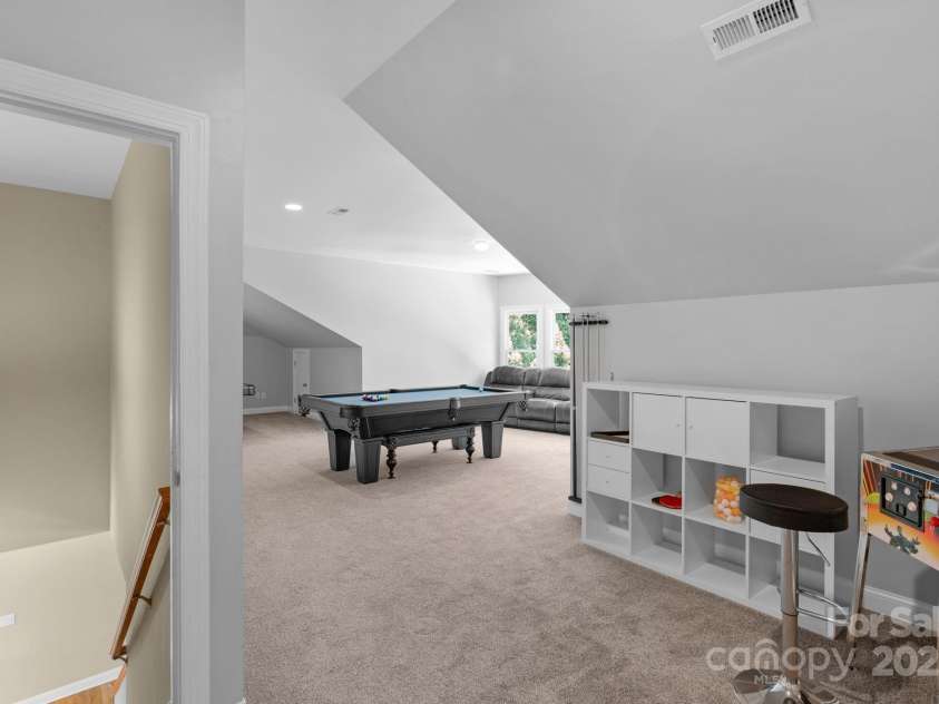 7404 Stonehaven Drive, Waxhaw, NC 28173.  MLS# CAR4278823, YatesRealty ID 27078. 