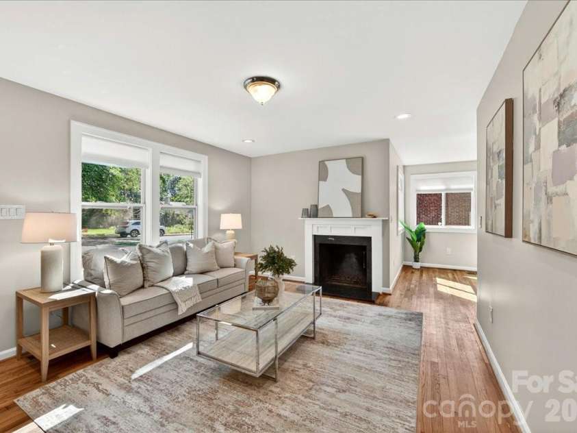 1204 Meadow Lane, Charlotte, NC 28205.  MLS# CAR4387978, YatesRealty ID 27079. 