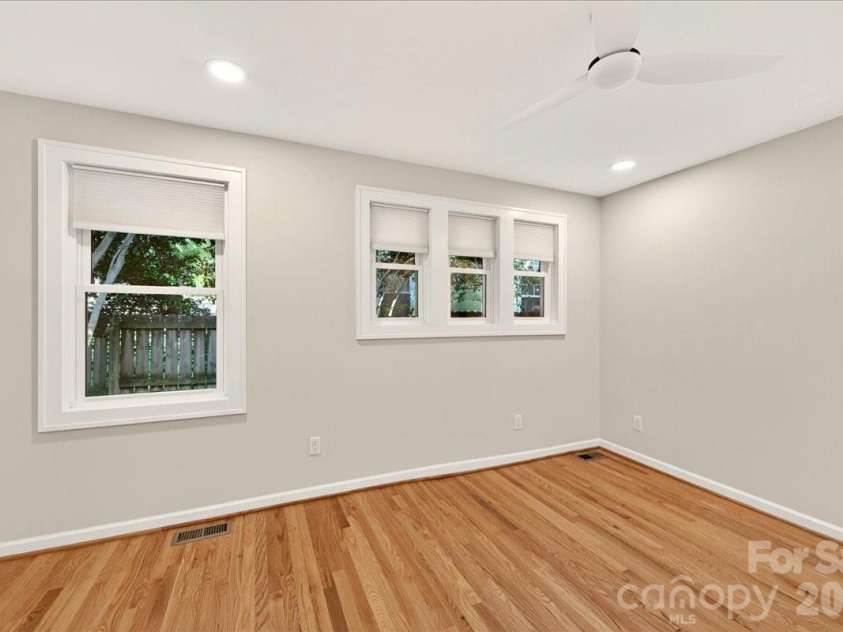 1204 Meadow Lane, Charlotte, NC 28205.  MLS# CAR4387978, YatesRealty ID 27079. 