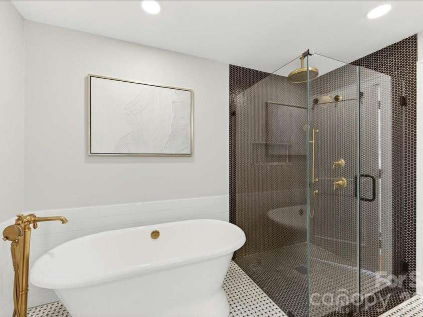 1204 Meadow Lane, Charlotte, NC 28205.  MLS# CAR4387978, YatesRealty ID 27079. 