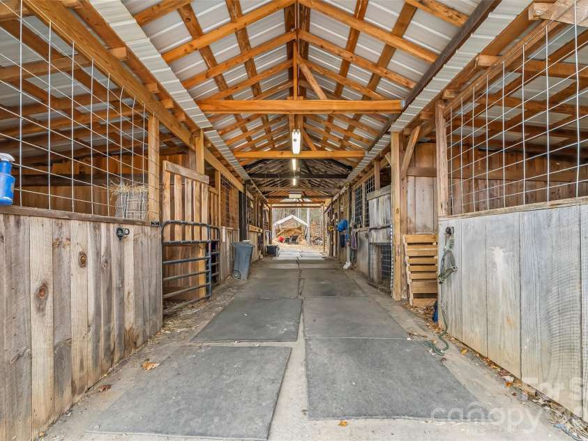 1654 Goose Creek Road, Marion, NC 28752.  MLS# CAR4328887, YatesRealty ID 2708. 