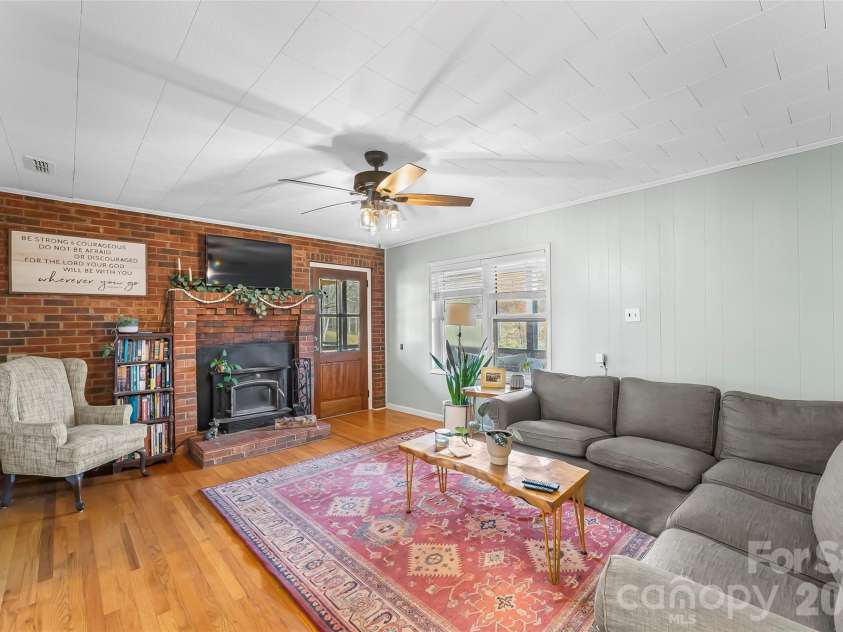 1654 Goose Creek Road, Marion, NC 28752.  MLS# CAR4328887, YatesRealty ID 2708. 