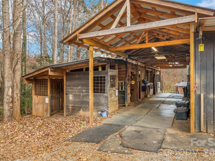 1654 Goose Creek Road, Marion, NC 28752.  MLS# CAR4328887, YatesRealty ID 2708. 