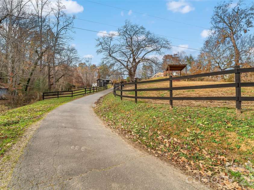 1654 Goose Creek Road, Marion, NC 28752.  MLS# CAR4328887, YatesRealty ID 2708. 