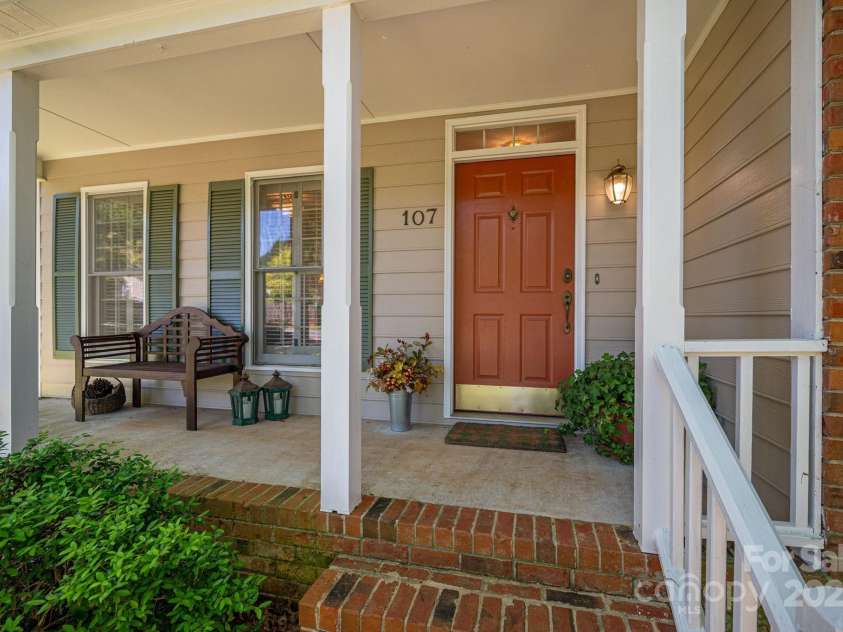 107 Southfork Drive, Belmont, NC 28012.  MLS# CAR4243495, YatesRealty ID 27080. 