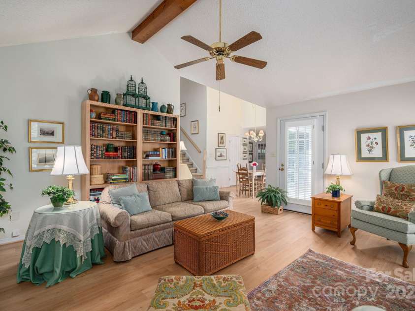 107 Southfork Drive, Belmont, NC 28012.  MLS# CAR4243495, YatesRealty ID 27080. 