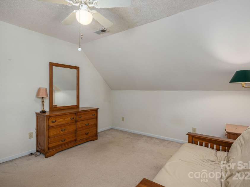 107 Southfork Drive, Belmont, NC 28012.  MLS# CAR4243495, YatesRealty ID 27080. 