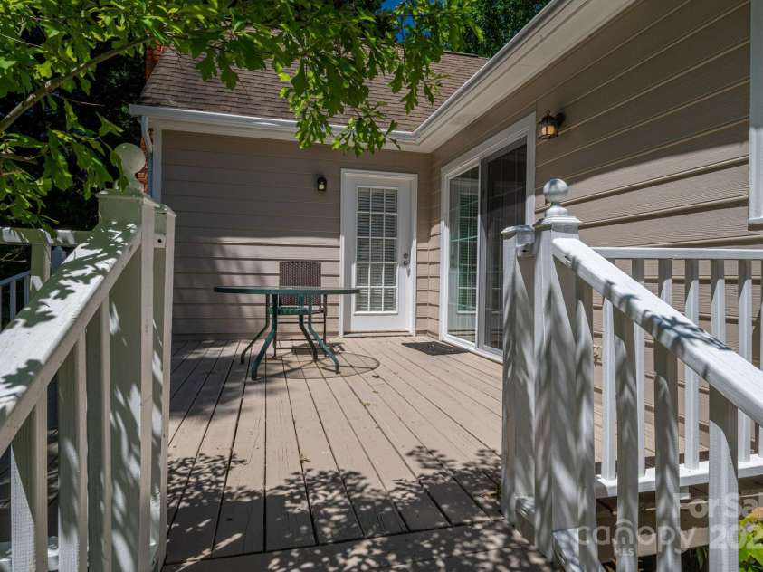 107 Southfork Drive, Belmont, NC 28012.  MLS# CAR4243495, YatesRealty ID 27080. 