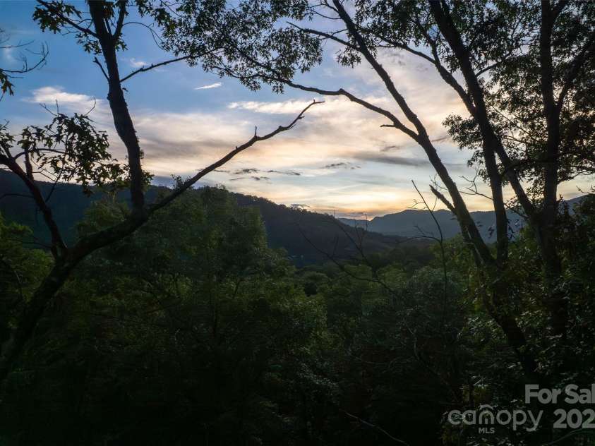 288 Blue Cedar Road, Sylva, NC 28779.  MLS# CAR4276447, YatesRealty ID 27081. 