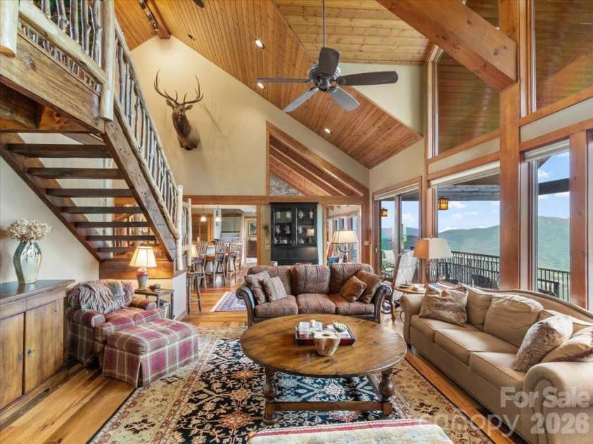 373 Rhododendron Lane, Burnsville, NC 28714.  MLS# CAR4385740, YatesRealty ID 27082. 