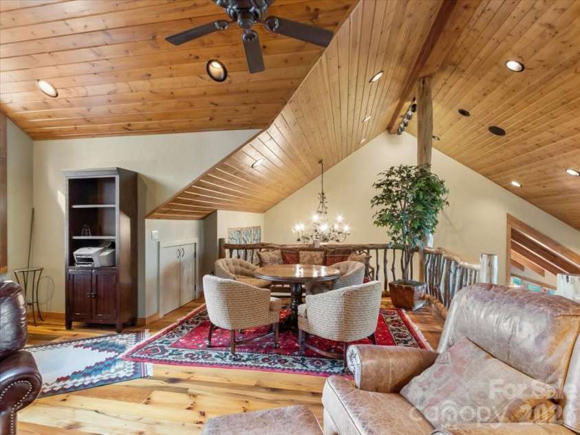 373 Rhododendron Lane, Burnsville, NC 28714.  MLS# CAR4385740, YatesRealty ID 27082. 