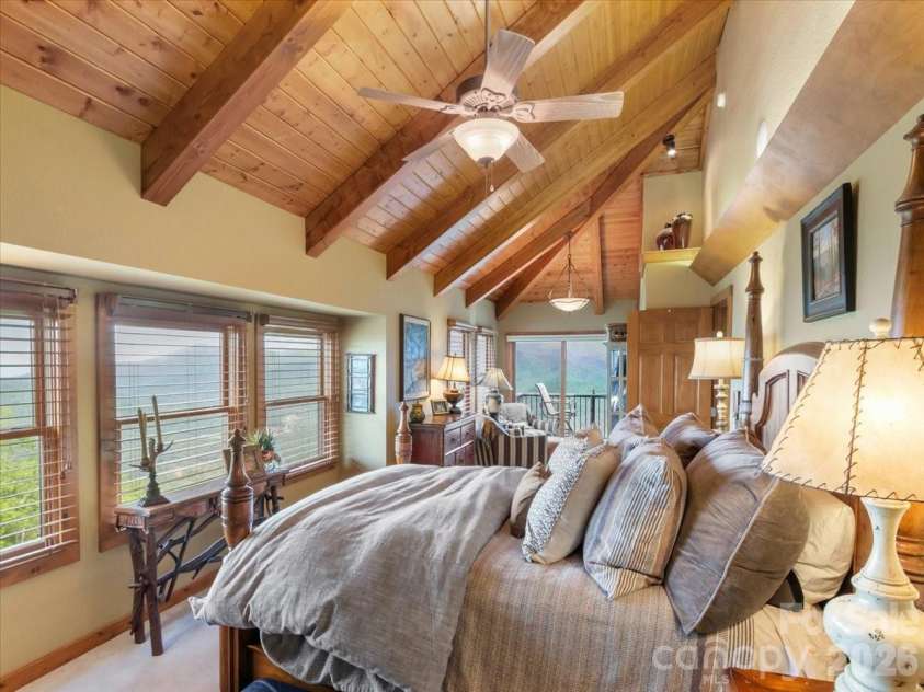 373 Rhododendron Lane, Burnsville, NC 28714.  MLS# CAR4385740, YatesRealty ID 27082. 
