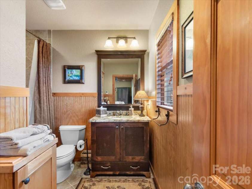 373 Rhododendron Lane, Burnsville, NC 28714.  MLS# CAR4385740, YatesRealty ID 27082. 