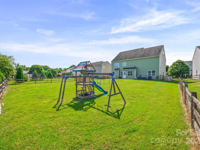 8312 Compton Acres Lane, Waxhaw, NC 28173.  MLS# CAR4272768, YatesRealty ID 27082. 