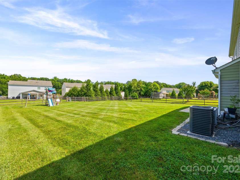 8312 Compton Acres Lane, Waxhaw, NC 28173.  MLS# CAR4272768, YatesRealty ID 27082. 