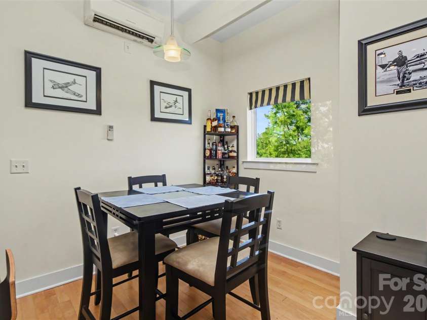 613 Mcninch Street, Charlotte, NC 28208.  MLS# CAR4381151, YatesRealty ID 27083. 