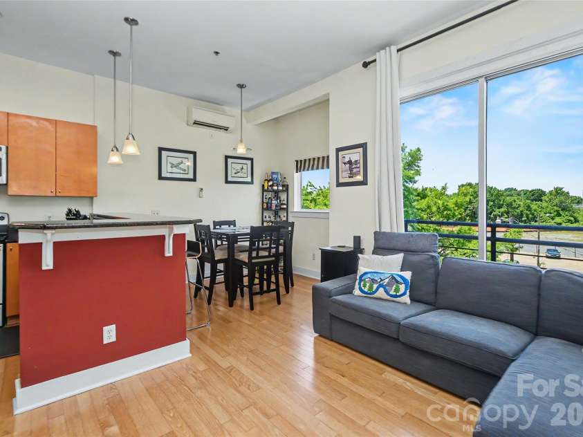 613 Mcninch Street, Charlotte, NC 28208.  MLS# CAR4381151, YatesRealty ID 27083. 