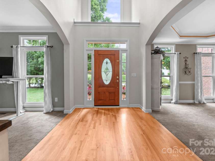 10108 Bayart Way, Huntersville, NC 28078.  MLS# CAR4280969, YatesRealty ID 27084. Bright and airy