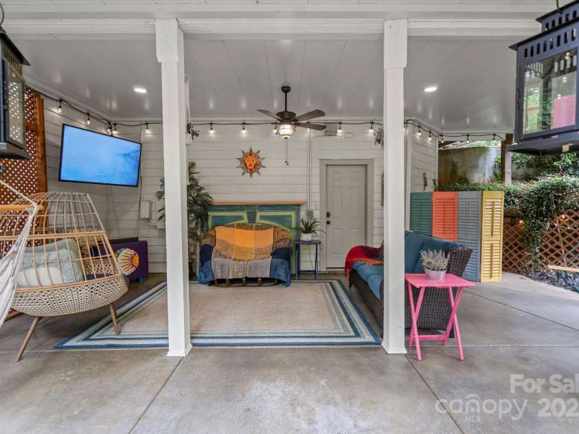 10108 Bayart Way, Huntersville, NC 28078.  MLS# CAR4280969, YatesRealty ID 27084. Covered, private and relaxing