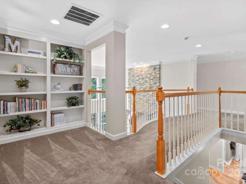 10108 Bayart Way, Huntersville, NC 28078.  MLS# CAR4280969, YatesRealty ID 27084. Let's go upstairs!