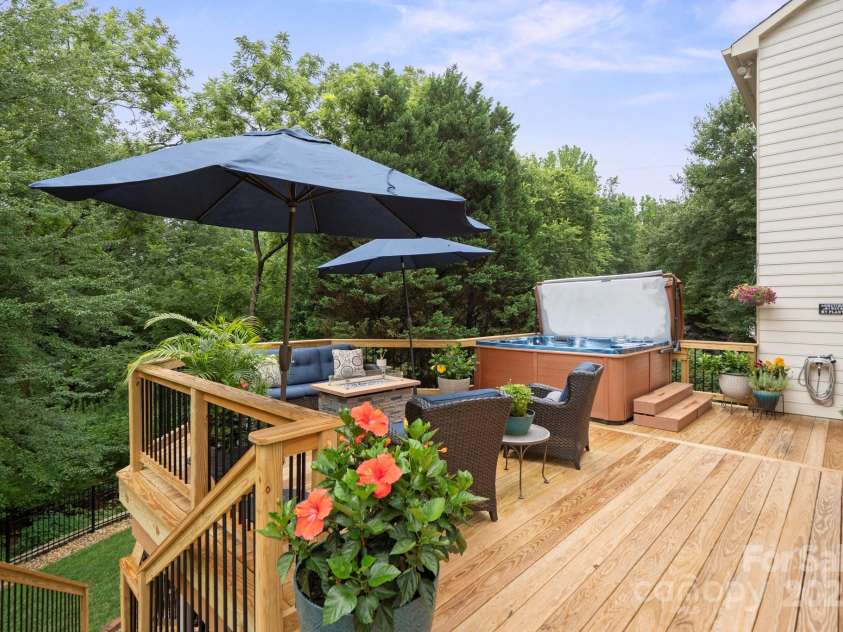 10108 Bayart Way, Huntersville, NC 28078.  MLS# CAR4280969, YatesRealty ID 27084. Private and serene fenced-in backyard