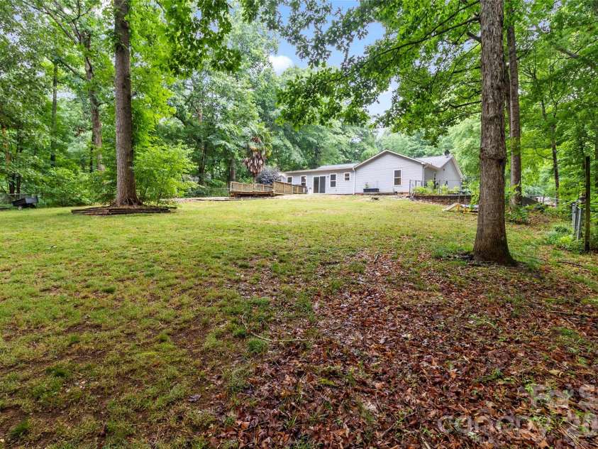132 Lismark Drive, Mooresville, NC 28117.  MLS# CAR4351348, YatesRealty ID 27084. 1.71 Total acres