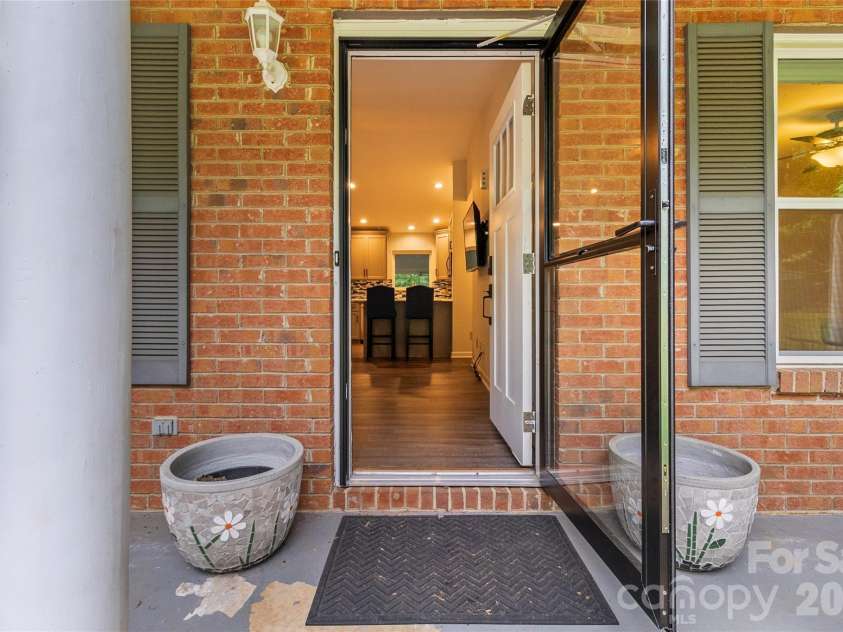 132 Lismark Drive, Mooresville, NC 28117.  MLS# CAR4351348, YatesRealty ID 27084. 