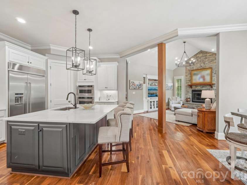 8905 Whirlaway Lane, Waxhaw, NC 28173.  MLS# CAR4382137, YatesRealty ID 27085. 