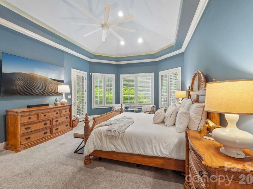 8905 Whirlaway Lane, Waxhaw, NC 28173.  MLS# CAR4382137, YatesRealty ID 27085. 