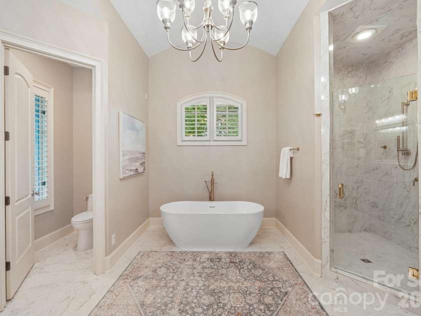 8905 Whirlaway Lane, Waxhaw, NC 28173.  MLS# CAR4382137, YatesRealty ID 27085. 