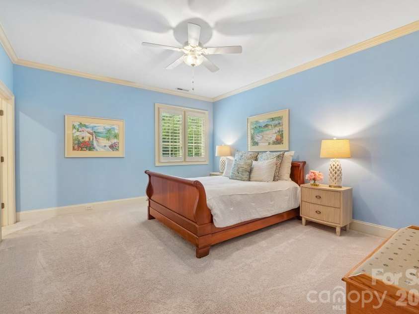 8905 Whirlaway Lane, Waxhaw, NC 28173.  MLS# CAR4382137, YatesRealty ID 27085. 