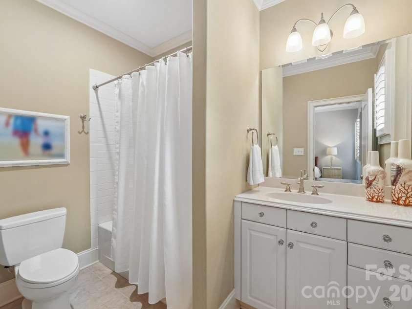 8905 Whirlaway Lane, Waxhaw, NC 28173.  MLS# CAR4382137, YatesRealty ID 27085. 