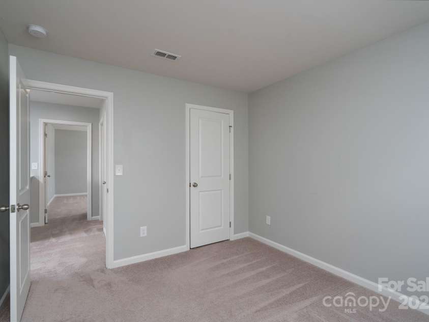 8021 Bruce Street, Charlotte, NC 28215.  MLS# CAR4276037, YatesRealty ID 27087. 