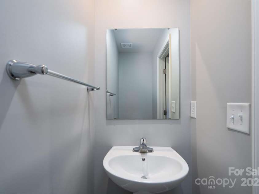 8021 Bruce Street, Charlotte, NC 28215.  MLS# CAR4276037, YatesRealty ID 27087. 