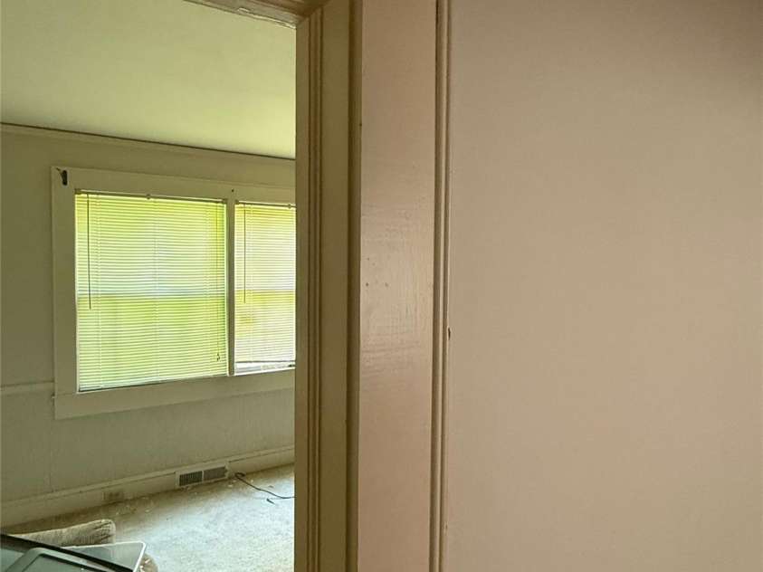 1400 Central Drive, Kannapolis, NC 28083.  MLS# CAR4278245, YatesRealty ID 27088. 