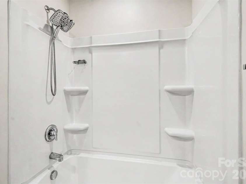 2727 Waybrook Drive, Dallas, NC 28034.  MLS# CAR4380867, YatesRealty ID 27088. 