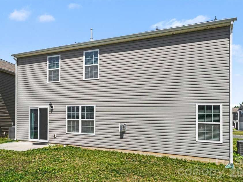 2727 Waybrook Drive, Dallas, NC 28034.  MLS# CAR4380867, YatesRealty ID 27088. 