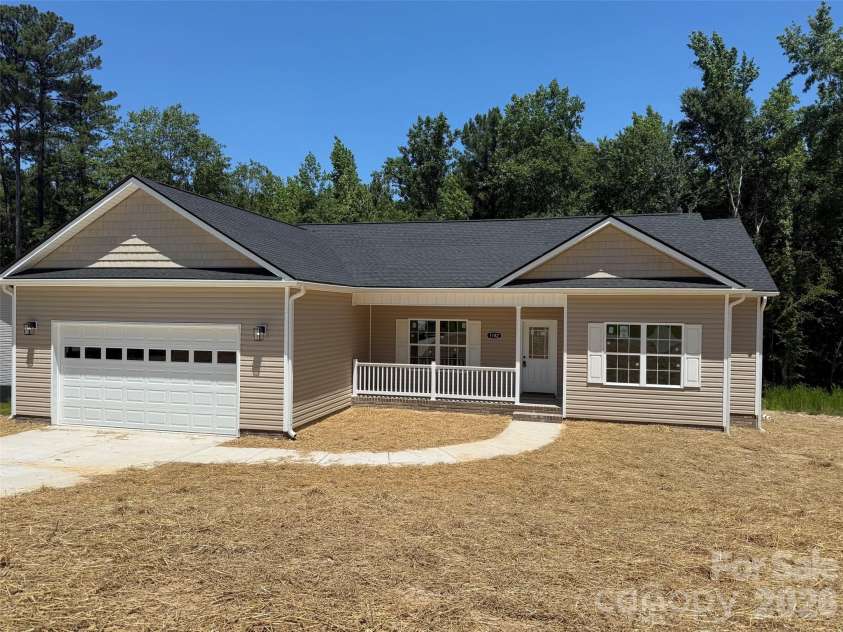 1182 Merribrook Lane, Lancaster, SC 29720.  MLS# CAR4343075, YatesRealty ID 2709. 