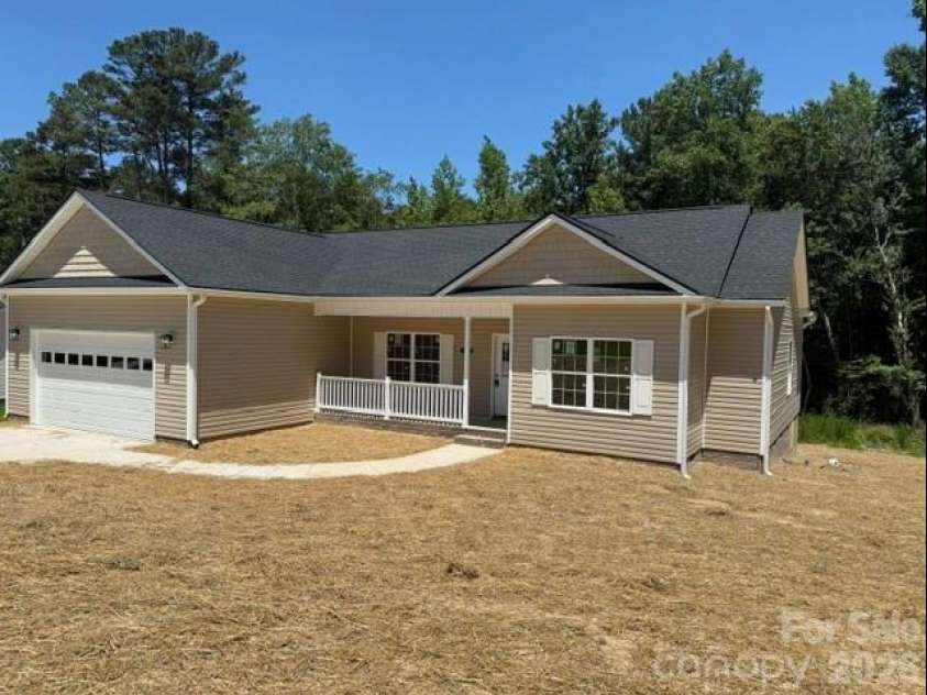 1182 Merribrook Lane, Lancaster, SC 29720.  MLS# CAR4343075, YatesRealty ID 2709. 