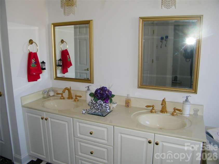 509 Main Street, Rockwell, NC 28138.  MLS# CAR4335018, YatesRealty ID 2709. 