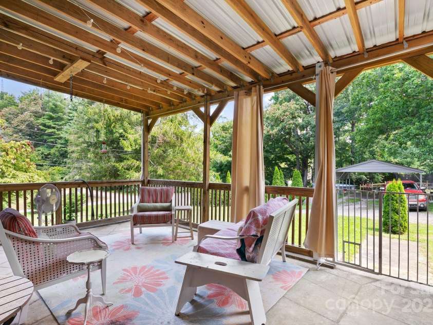 1215 Upper Brush Creek Road, Fairview, NC 28730.  MLS# CAR4273492, YatesRealty ID 27090. 