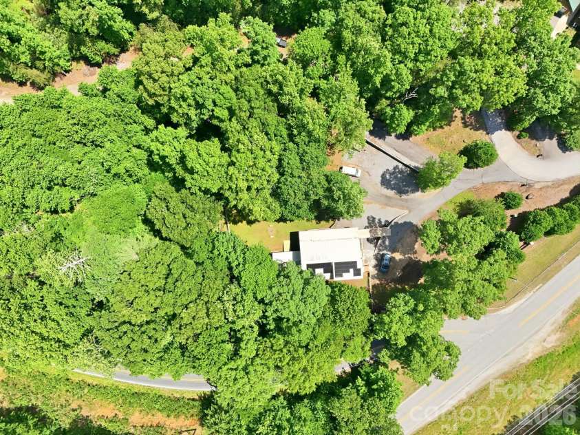 25 Theresa Terrace Road, Nebo, NC 28761.  MLS# CAR4382036, YatesRealty ID 27090. 