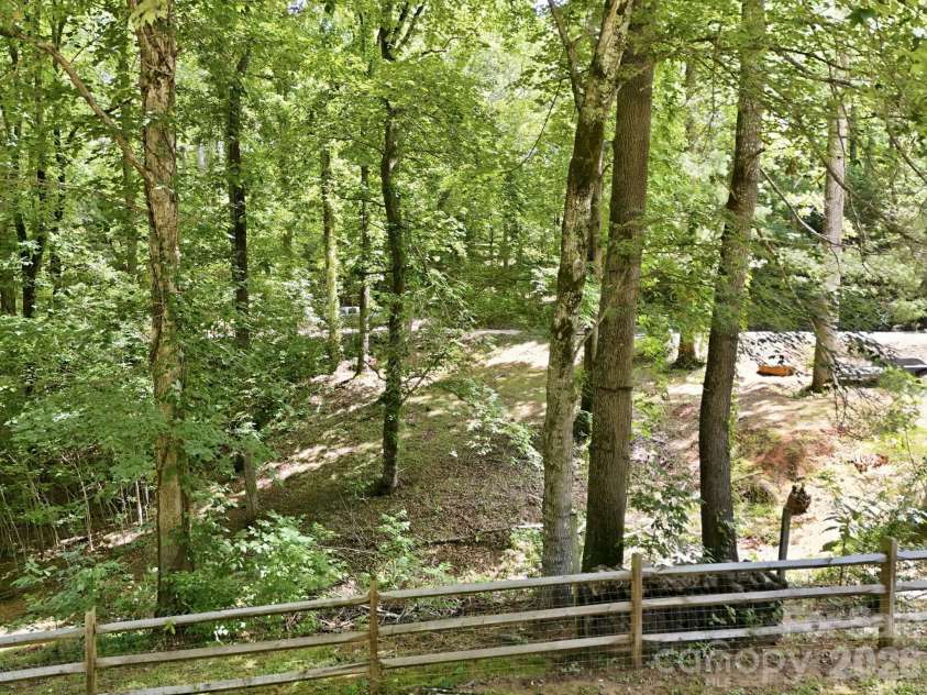 25 Theresa Terrace Road, Nebo, NC 28761.  MLS# CAR4382036, YatesRealty ID 27090. 