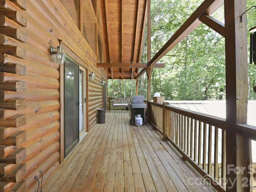 25 Theresa Terrace Road, Nebo, NC 28761.  MLS# CAR4382036, YatesRealty ID 27090. 