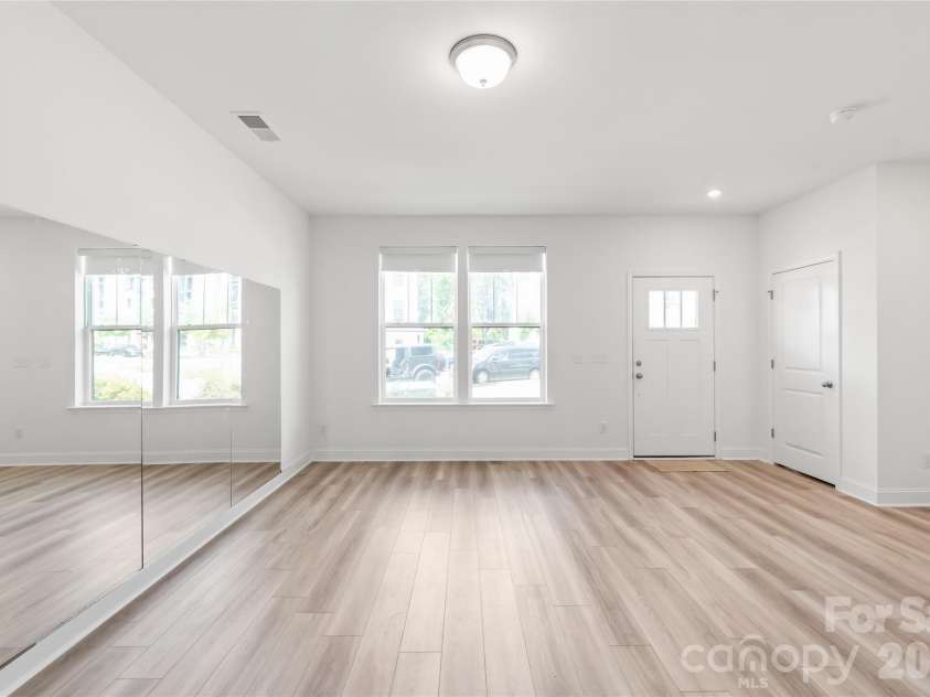 15309 Ballancroft Parkway, Charlotte, NC 28277.  MLS# CAR4370374, YatesRealty ID 27093. 