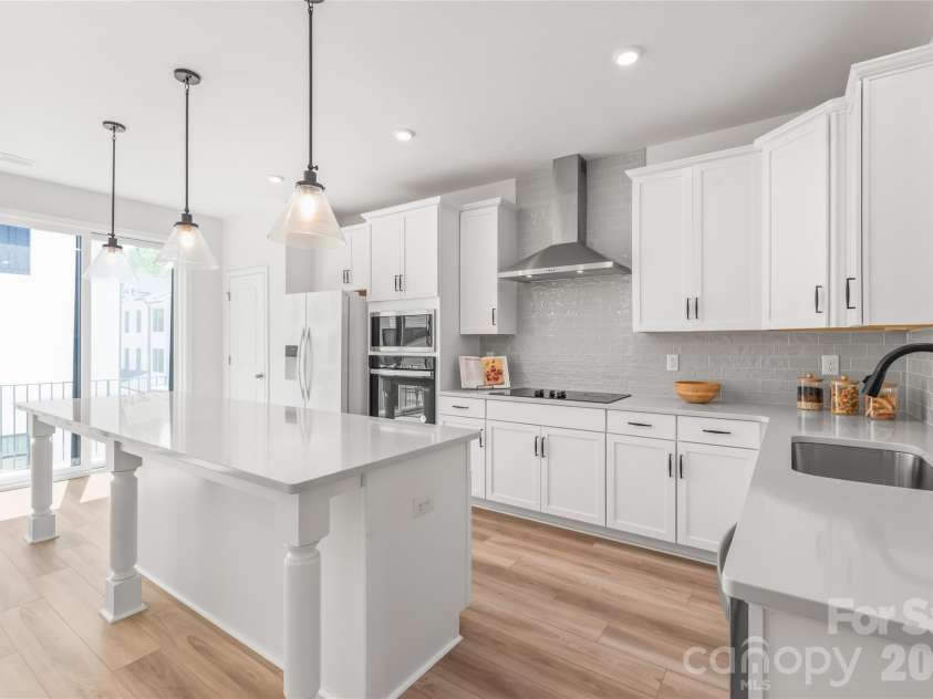 15309 Ballancroft Parkway, Charlotte, NC 28277.  MLS# CAR4370374, YatesRealty ID 27093. 